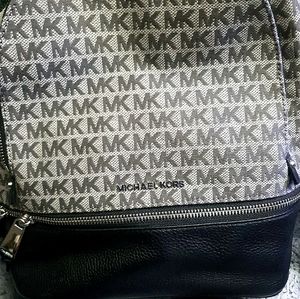 Authentic Michael Kors purse (backpack)